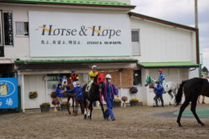 ［連載・馬主は語る］馬主が頭を下げる時代！？（シーズン1-16）