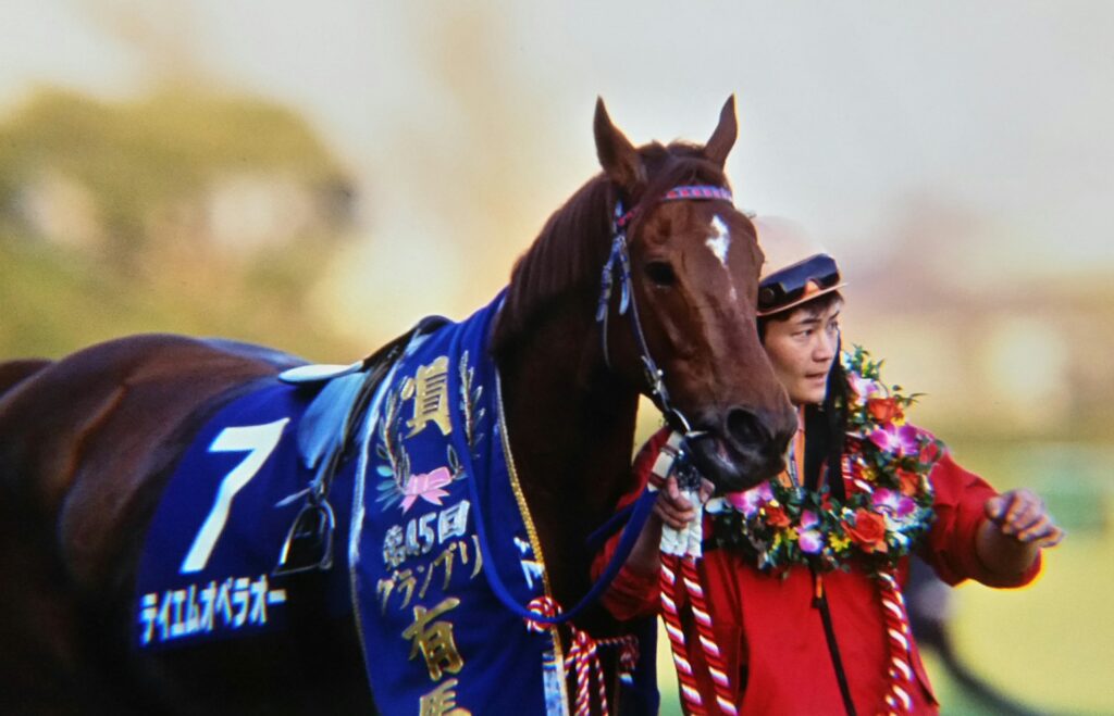 有馬記念］中山の野に陽炎を断つ覇王、テイエムオペラオー - 2000年有馬記念 | ウマフリ | 競馬コラム＆ニュース