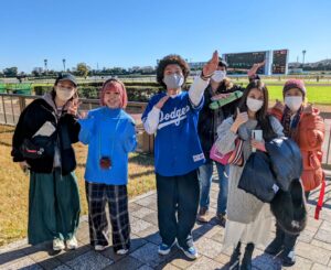 ［一口クラブ］底知れぬ温かさが魅力！　一口馬主デビューした競馬芸人の感じた"広尾TC愛"とは？