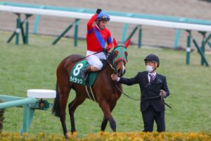 ［重賞回顧］激闘の末、殊勲の2勝目をつかんだのは誰か〜2022年・フェアリーステークス〜