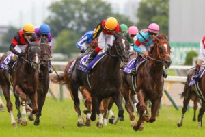 ［重賞回顧］悔し涙を飲んだ舞台で、会心のリベンジ劇！　チーム一丸の勝利で、新たなマイル王が誕生～2022年・安田記念～