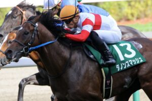 "竜王"の背を追って、真夏の北海道からＧⅠロードへ。- ダノンスマッシュ