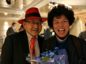 ［インタビュー］馬産地シンガー、ブルーノ・ユウキさんの原点とは。