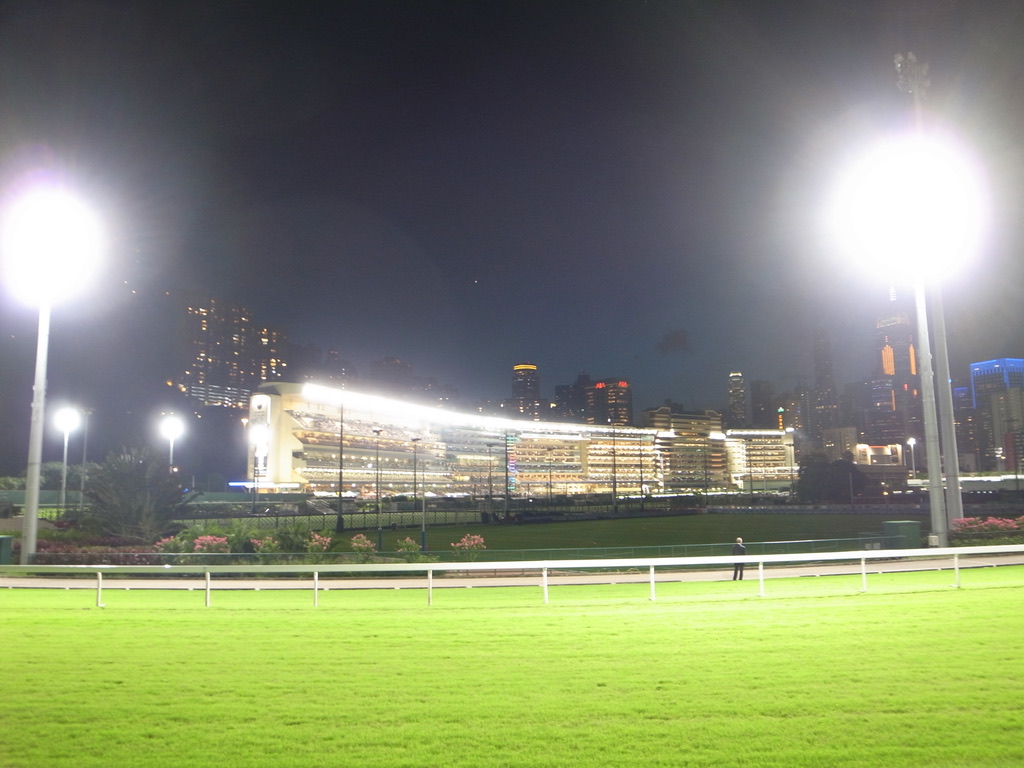 ［香港競馬］シャティンもいいけど、ハッピーバレー競馬場の魅力も伝えたい。