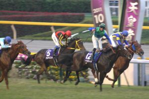 驚異の1分56秒1を刻んだ、トーセンジョーダンの天皇賞(秋)