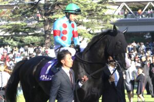 「負けるという選択肢のない」ラストラン！　イクイノックスの2023年ジャパンカップを振り返る