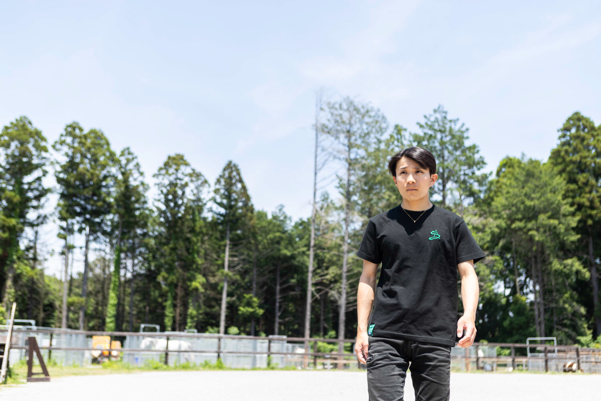 今年のアンバサダーは佐々木大輔騎手！大反響『にんじんプレゼントTシャツ』第三弾発売中！